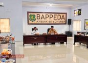 Pemkab Sumenep dan Bappenas Bahas Pengembangan Ekonomi Biru di Kepulauan 8 Pemkab Sumenep dan Bappenas Bahas Pengembangan Ekonomi Biru di Kepulauan