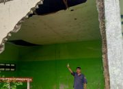 Satu Ruang Kelas dan Ruang Guru SDN Buker 4 Rusak Berat dan Hancur 8 Satu Ruang Kelas dan Ruang Guru SDN Buker 4 Rusak Berat dan Hancur
