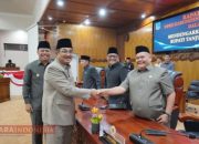 Bupati Tanjab Barat Sampaikan Visi Pembangunan 2025 – 2030 Dirapat Paripurna DPRD