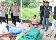 Kapolres Pamekasan Pimpin Langsung Peggeledahan Rumah Terduga Bandar Narkoba
