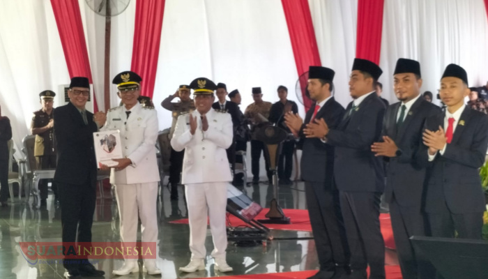 Sertijab Bupati Pamekasan, Ini Pesan Wakil Gubernur Jawa Timur ke Bupati Kholilurrahman