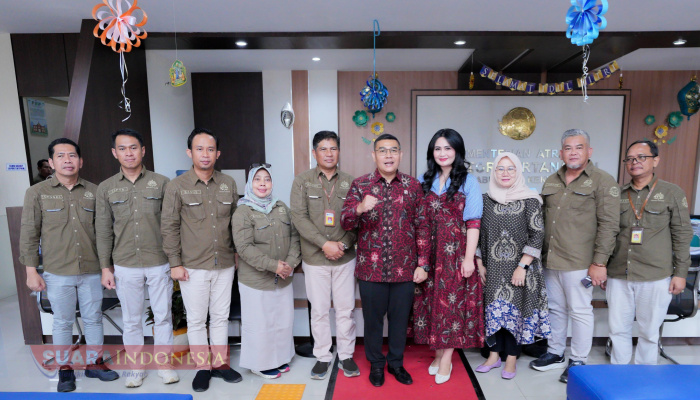 Tinjau Kantah Kabupaten Kendal, Wamen Ossy Imbau Jajaran Lakukan Pengelolaan Pertanahan yang Teliti dan Tepat