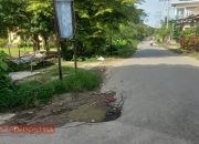 Ancam Keselamatan, Warga Minta PDAM Tirta Pase Tutup Lubang Jalan Bekas Galian Pipa di Desa Sama Kurok