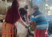 Kunjungi Pelaku UMKM, Sertu Moh. Saleh Dukung Usaha Rumahan di Tentenan Timur