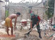 Tingkatkan Kemanunggalan TNI dengan Rakyat, Serda Syaiful Rahman Bantu Pembangunan Rumah Warga