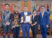 Kementerian ATR/BPN Terima Penghargaan dari BWI atas Dukungan Sertifikasi Tanah Wakaf