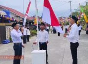 Warga RT 26 Batu Ampar Gelar Upacara Peringatan HUT ke-80 Kemerdekaan RI