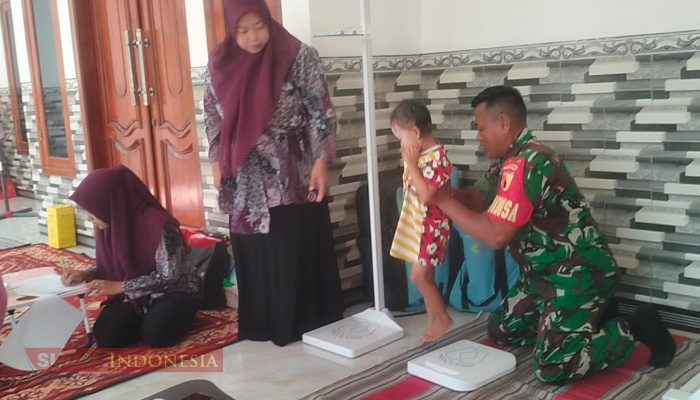 Babinsa Trasak Ikut Dampingi Kegiatan Posyandu 6 Babinsa Trasak Ikut Dampingi Kegiatan Posyandu