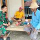 Babinsa Lesong Dajah Pererat Silaturahmi dengan Warga Lewat Komsos