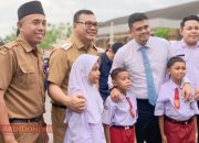 Komisaris Utama BUMD Bhineka Perkasa Jaya, Ajak 3 Bocah Viral Jumpa 2 Pemimpin Daerah