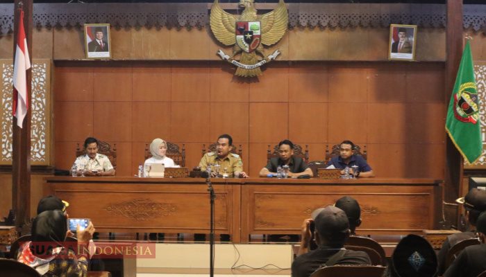 APTRI Datangi DPRD Blora, Bupati dan Pimpinan Dewan Fasilitasi Dialog dengan GMM dan Bulog 6 APTRI Datangi DPRD Blora, Bupati dan Pimpinan Dewan Fasilitasi Dialog dengan GMM dan Bulog