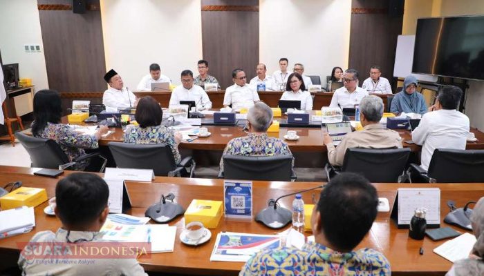 Setahun Kepemimpinan Menteri Nusron, 96 Persen Tanah Telantar Dialokasikan untuk Reforma Agraria 6 Setahun Kepemimpinan Menteri Nusron, 96 Persen Tanah Telantar Dialokasikan untuk Reforma Agraria