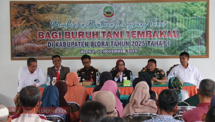 Ribuan Buruh Tani Tembakau di Blora Terima BLT Rp600 Ribu dari Dana Bagi Hasil Cukai Hasil Tembakau