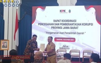 Dukung Program Pencegahan dan Pemberantasan Korupsi, BPN Kota Bogor Serahkan Sertipikat Aset Pemkot Bogor 4 IMG 20251211 213835