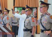 Kapolda Kaltim Pimpin Upacara Sertijab Dirlantas dan Kapolresta Balikpapan 10 IMG 20260108 113406