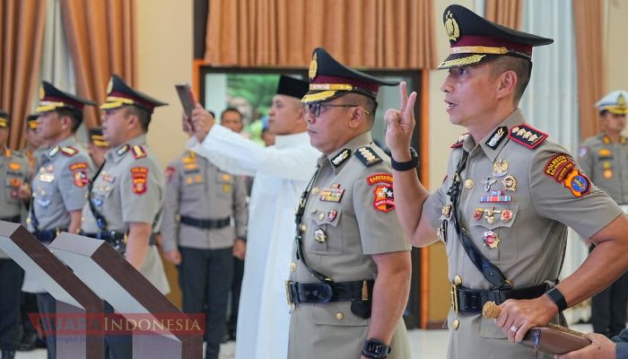Kapolda Kaltim Pimpin Upacara Sertijab Dirlantas dan Kapolresta Balikpapan