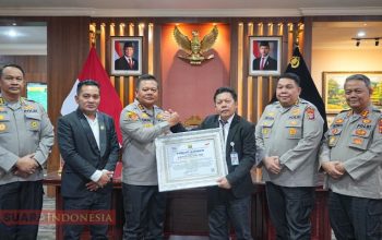 Kapolda Kaltim Raih Penghargaan Presisi Award dari Lemkapi 3 IMG 20260108 215123