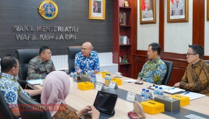 ‎Terima Kunjungan Wamenlu, Wamen Ossy Bicarakan Hak Atas Tanah bagi WNA dan Diaspora