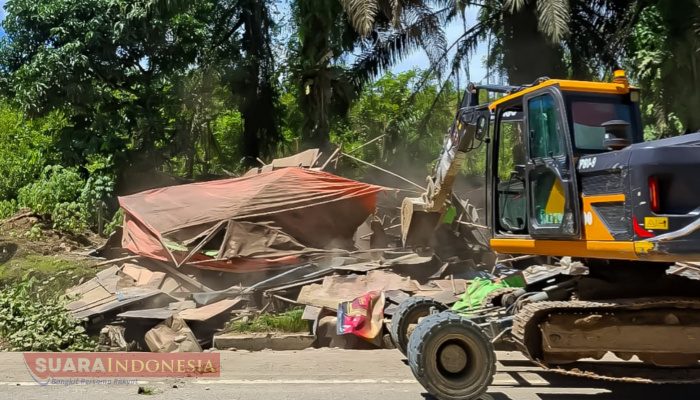 Nusantara Berbenah: OIKN Sapu Bersih Puluhan Lapak Ilegal Demi Ketertiban Ibu Kota