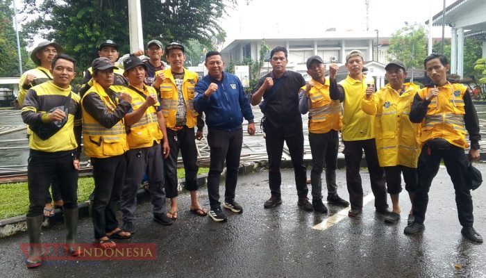 DLH Kota Bogor Kerahkan 20 Personel Bersihkan Sampah Usai Aksi Sopir dan Pemilik Angkot