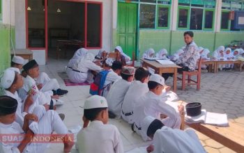 Belajar Secara Terbuka Dihalaman Sekolah Ketika Turun Hujan KBM Bubar 3 IMG 20260131 113718