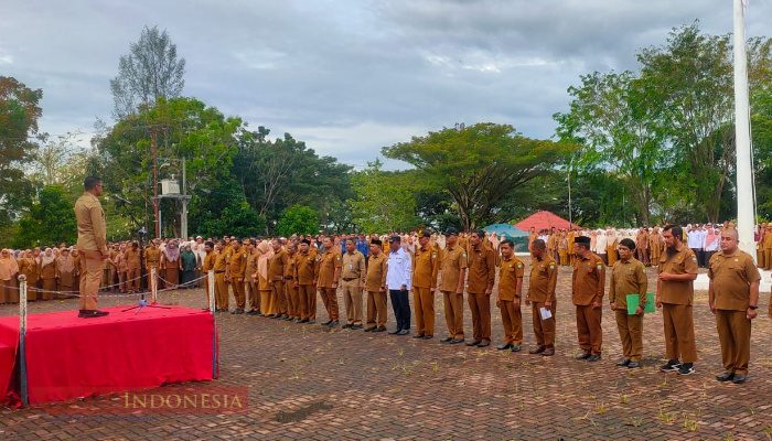 Pimpin Apel Gabungan, Bupati Safaruddin Ingatkan ASN Tingkatkan Disiplin Kerja dan Kebersihan Lingkungan