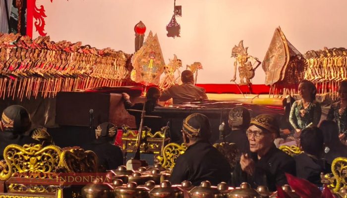 Ribuan Warga Hadiri Pagelaran Wayang Kulit Semalam Suntuk Polda Kaltim di BSCC Dome Balikpapan