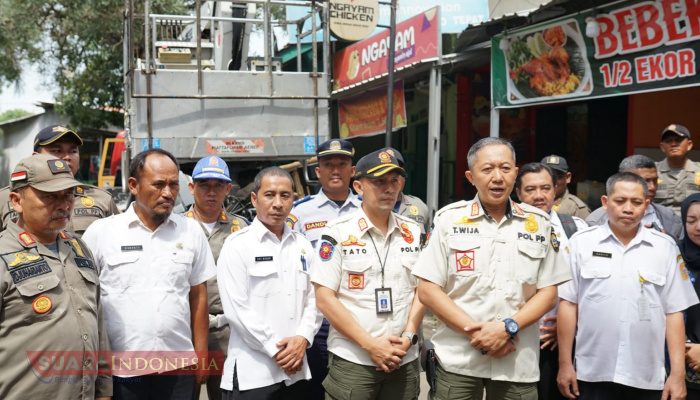 Marak Reklame Ilegal, Satpol PP Pati Ambil Tindakan