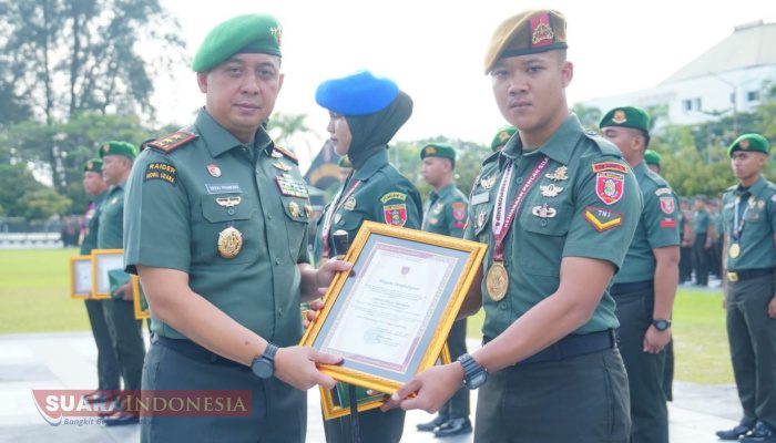 Harumkan Nama Kodam VI Mulawarman, Pangdam Ganjar Prajurit Berprestasi dengan Penghargaan
