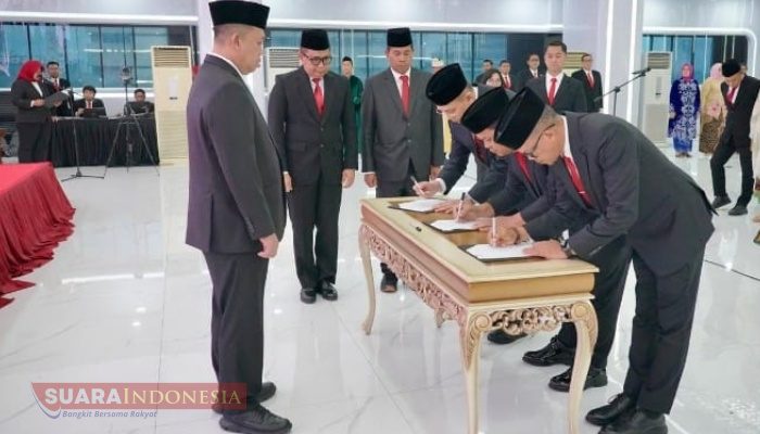 Nusron Wahid Lantik 31 Pejabat Struktural, Tekankan Pelayanan Pertanahan Harus Mudah bagi Masyarakat