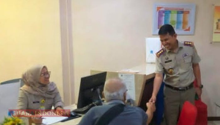 Kepala Kantor Pertanahan Kota Bogor Tinjau Loket Layanan, Tekankan Pelayanan Prima dan Profesional