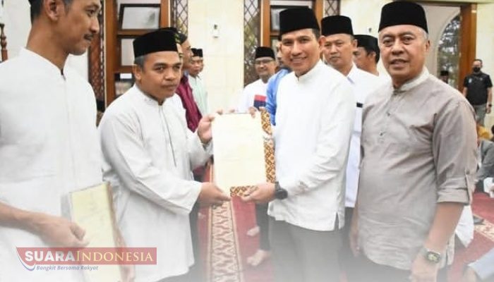 Kantor Pertanahan Kota Bogor Serahkan 28 Sertipikat Tanah Wakaf pada Peringatan Nuzulul Qur’an 2026