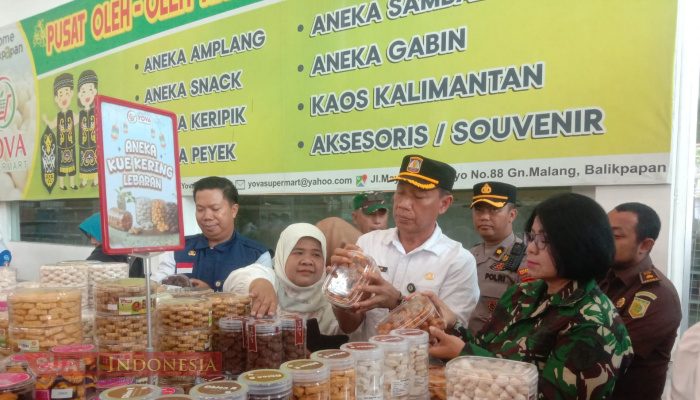 Jamin Keamanan Konsumen Jelang Lebaran, Pemkot Balikpapan Sidak Parcel di Ritel Modern