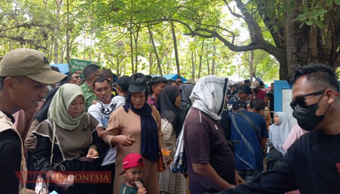 Hari Kedua Lebaran, Pantai Salam Saebus Diserbu Pengunjung