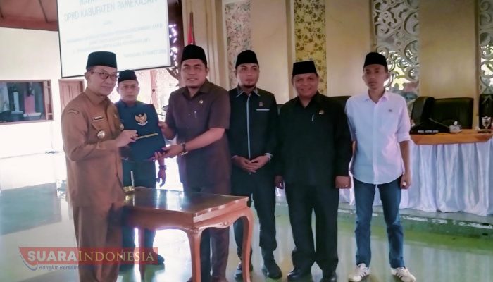 DPRD Pamekasan Gelar Rapat Paripurna Sampaikan LKPJ 2025, Sekaligus Penandatanganan Berita Acara Penyerahan