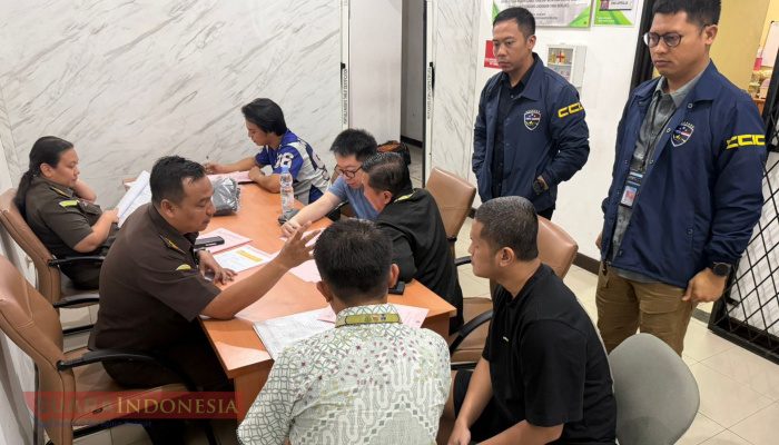 Bareskrim Serahkan 5 Tersangka Kasus Judi Online dan Barang Bukti Rp55 Miliar ke Kejari Jaksel