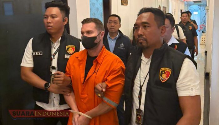 Akhir Pelarian Buronan Interpol, Bos Sindikat Narkoba Asal Inggris Steven Lyons Diringkus di Bali