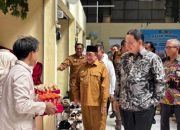 Kegiatan Mahasiswa UNIBA di Pasar Anom Dinilai Dorong Geliat Ekonomi dan Inovasi Perdagangan 9 IMG 20260413 152811