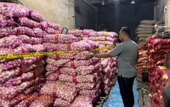 Bareskrim Polri Sita 23 Ton Bawang dan Cabai Impor Ilegal di Pontianak
