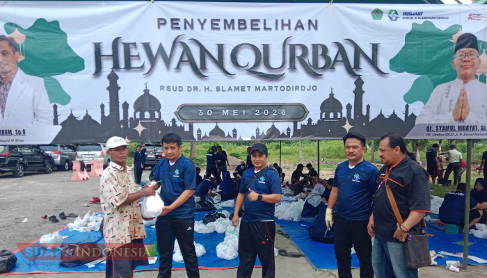 RSUD Smart Pamekasan Salurkan Daging Kurban dari 21 Hewan kepada Karyawan dan Masyarakat 6 IMG 20260530 180944