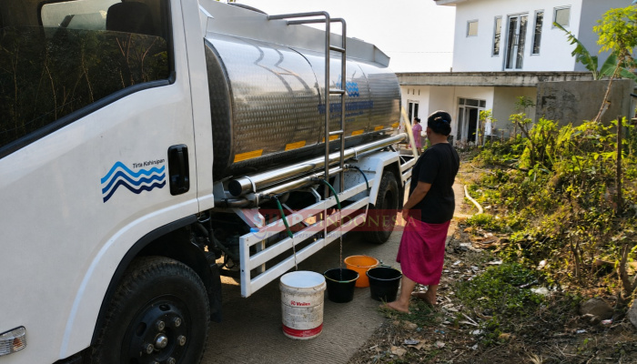 Tirta Kahuripan Siap Dukung Penanganan Kekeringan, Salurkan 385 Ribu Liter Air Bersih di Kabupaten Bogor
