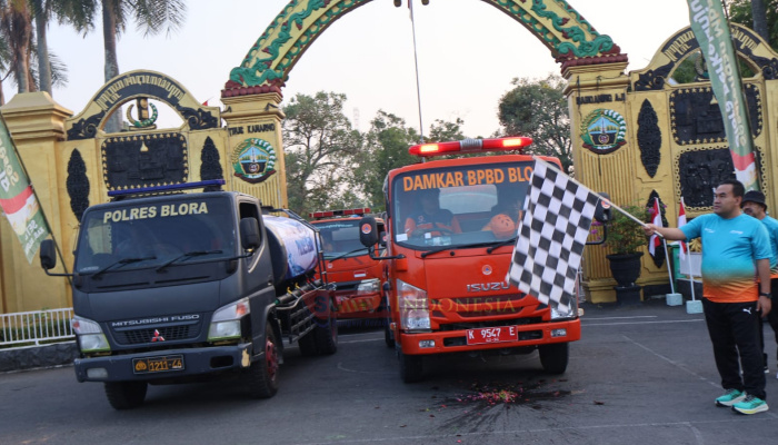 Darurat Kemarau, Pemkab Blora dan Polres Salurkan Bantuan Air Bersih ke Wilayah Terdampak